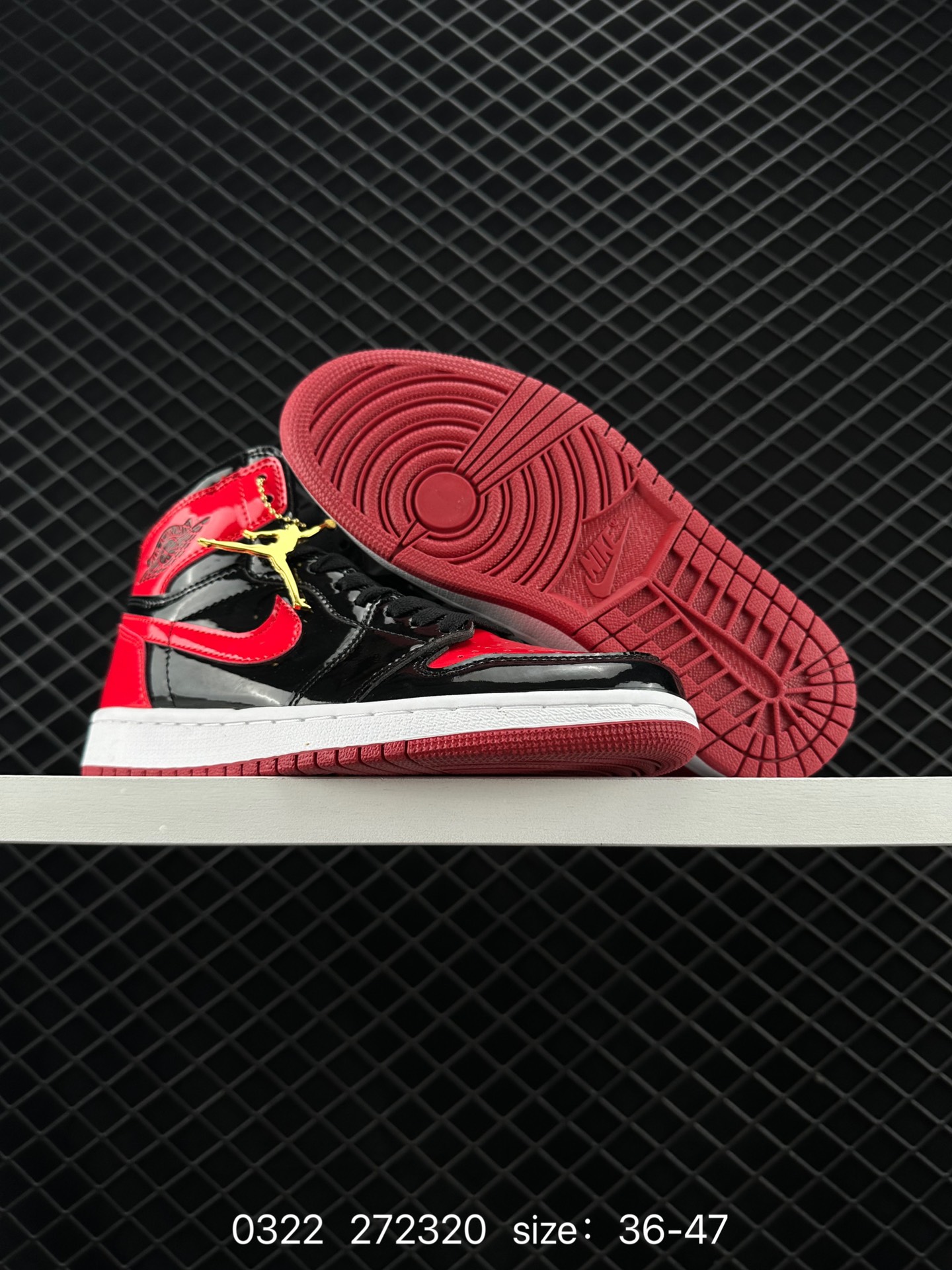 Nike Air Jordan 1 Retro High OG”Black/White“